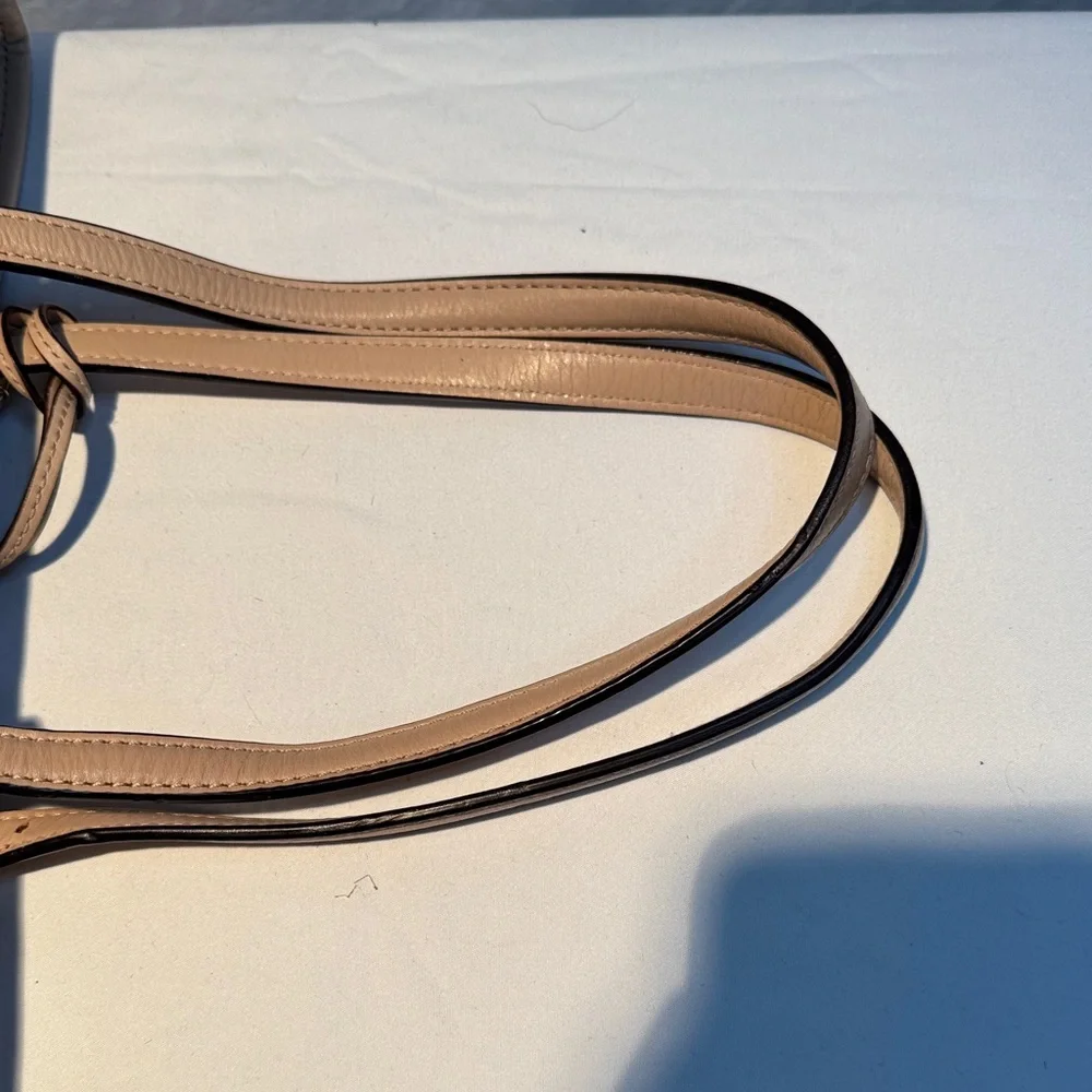 Michael Kors Beige and Pink Geometric Tote - Picture 11 of 15